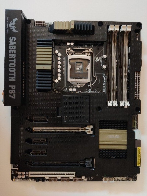 Asus Sabertooth P67 (incl io-shield) / ATX / 1155, Computers en Software, Moederborden, Gebruikt, Verzenden, DDR3, ATX