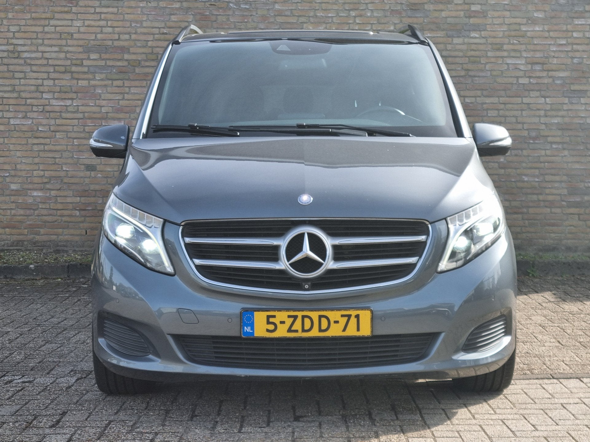 Mercedes-Benz V-Klasse 250 BlueTEC Lang Avantgarde CAMERA /, Auto's, Mercedes-Benz, Automaat, Achterwielaandrijving, Gebruikt