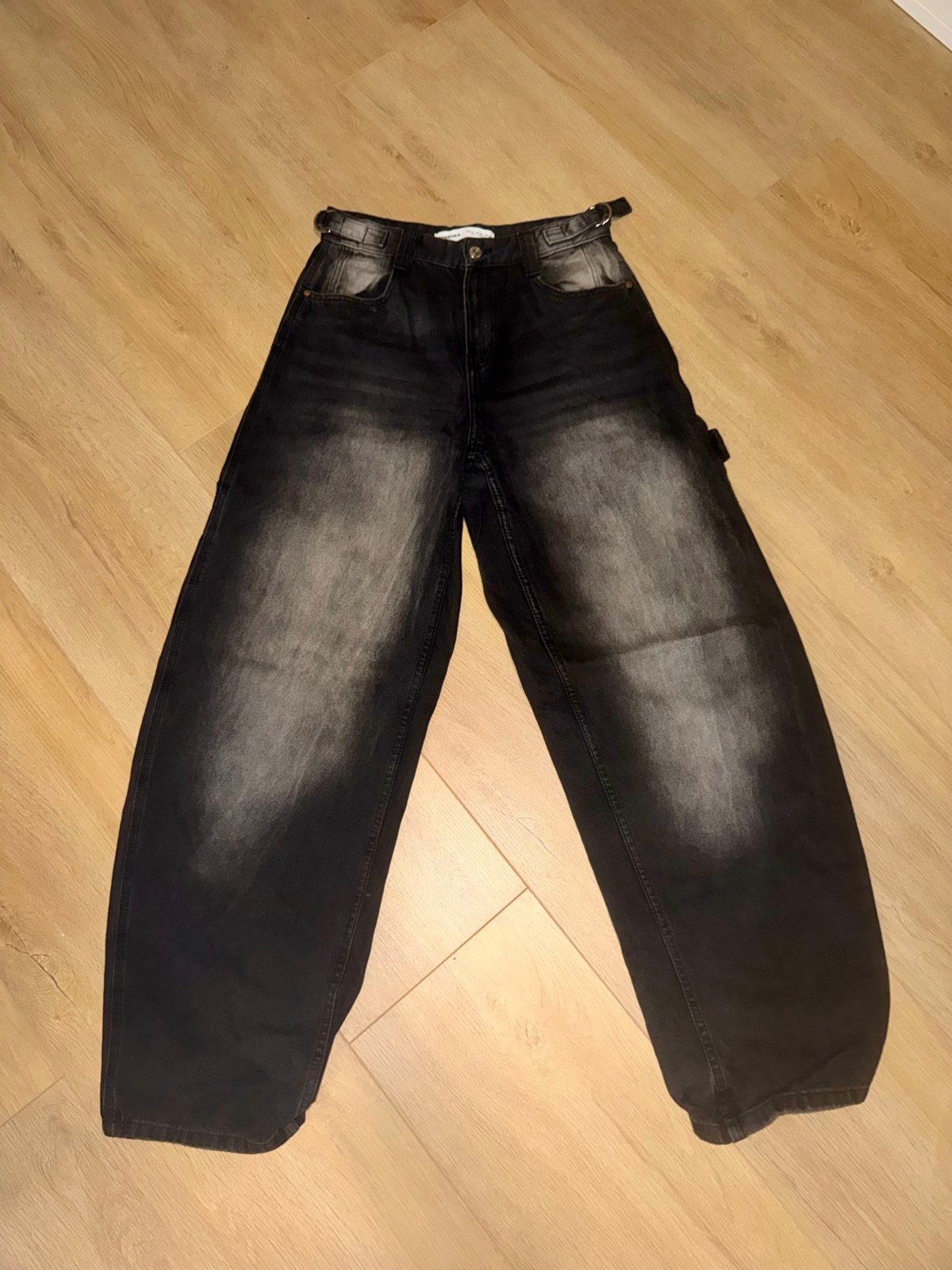 Bershka baggy broek maat M, Ophalen of Verzenden, Gedragen, Zwart, W30 - W32 (confectie 38/40)