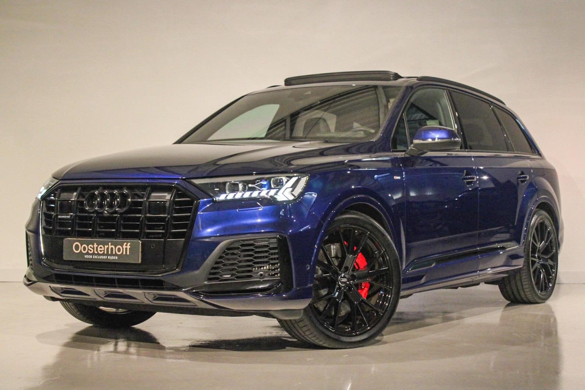 Audi Q7 55 TFSI e Quattro Pro Line Plus PANO | HUD | LUCHTV, Auto's, Automaat, Dealer onderhouden, Gebruikt, 2995 cc