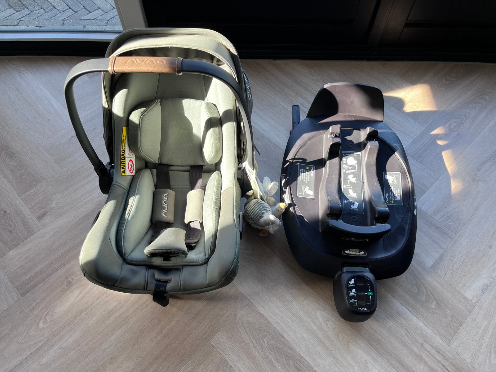 Nuna Arra Next autostoel met Isofix base en adapters, Kinderen en Baby's, Autostoeltjes, Slaapstand, Zo goed als nieuw, Isofix