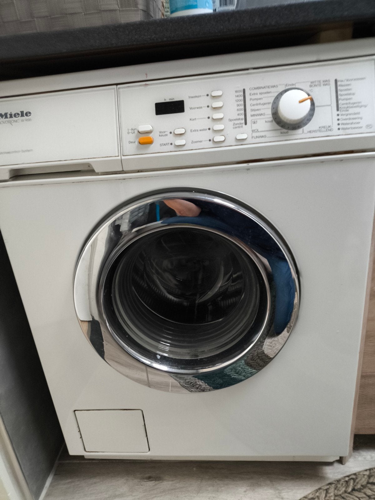 miele wasmachine (type zie foto) ophalen in overleg