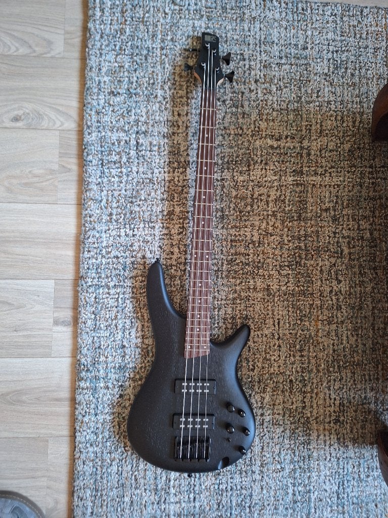 Ibanez SR300EB, Ophalen, Zo goed als nieuw