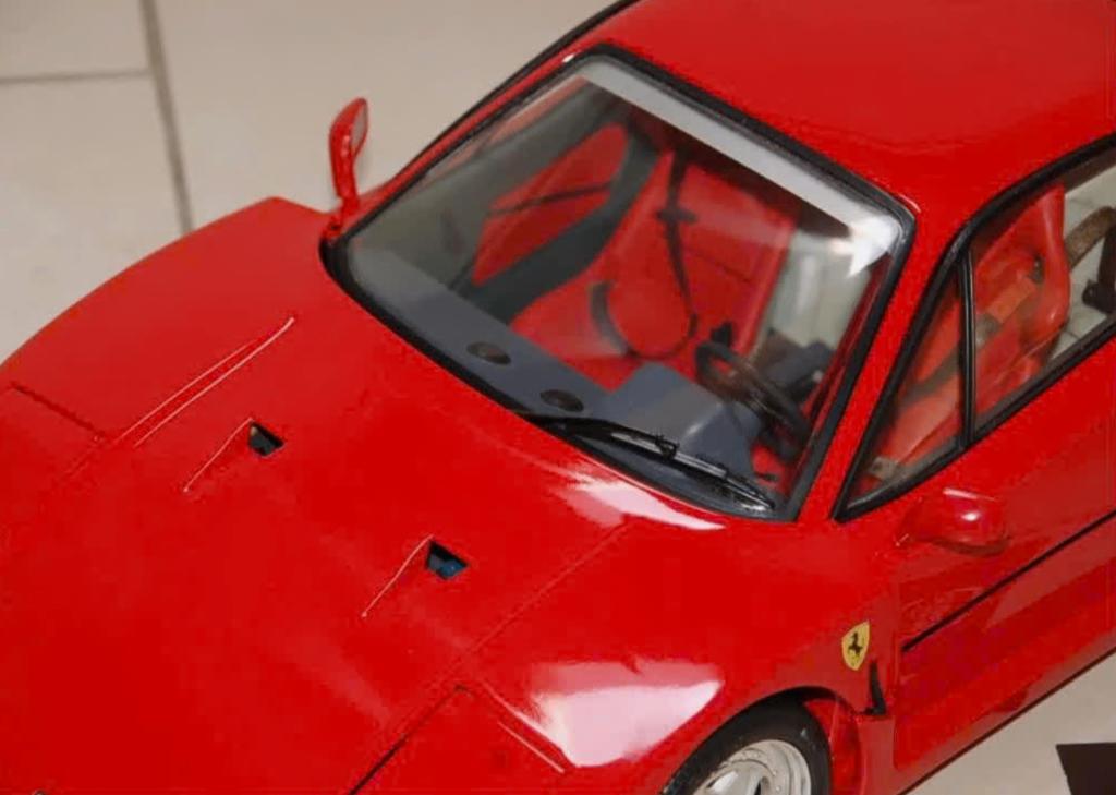 1:8 POCHER Ferrari F40 rosso corsa + vitrinekap TOP!! WRH, Ophalen, Zo goed als nieuw, 1:5 t/m 1:8, Auto
