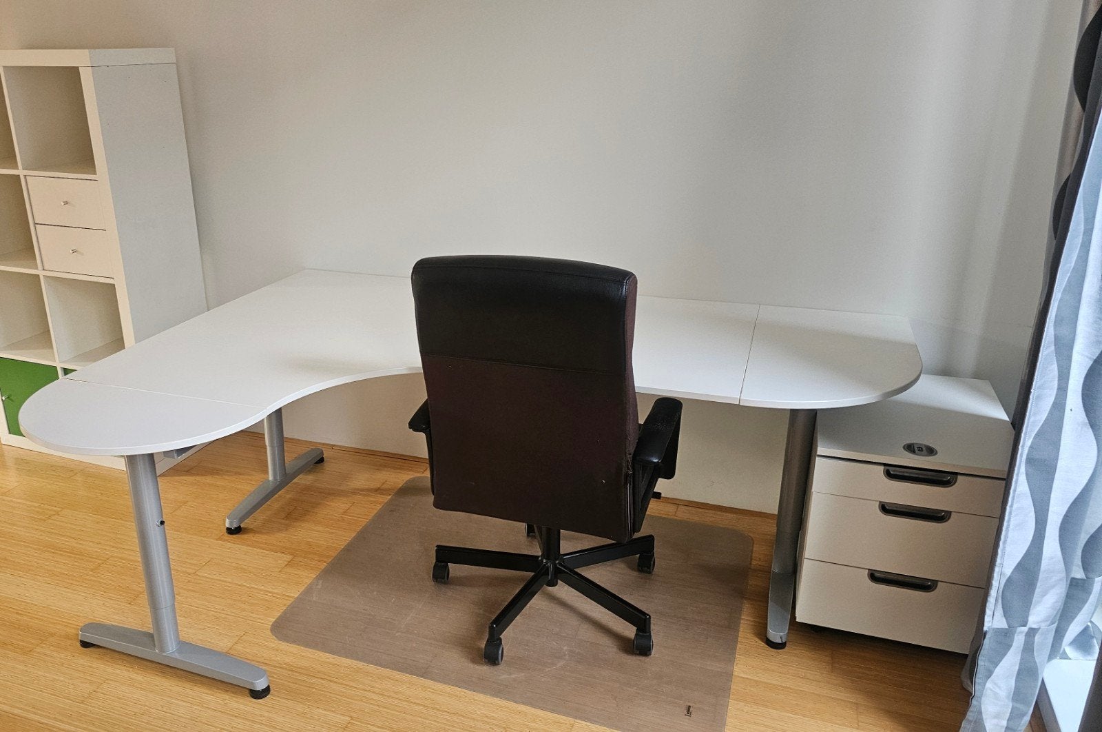 IKEA Galant hoekbureau met nette bureaustoel en opbergkastje, 250 cm, Verzenden, Hout, 200 cm