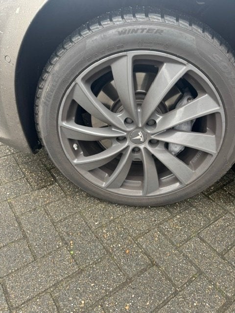 Tesla Model S Winterbanden met Velgen - 19 inch, Gebruikt, Banden en Velgen, Winterbanden, 235 mm