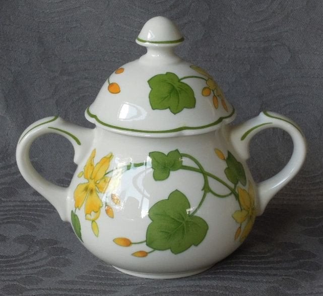Nr TT121: 1 Villeroy en Boch Geranium roomstel op blaadje, Villeroy & Boch, Ophalen of Verzenden, Zo goed als nieuw, Tweedehands onbekend