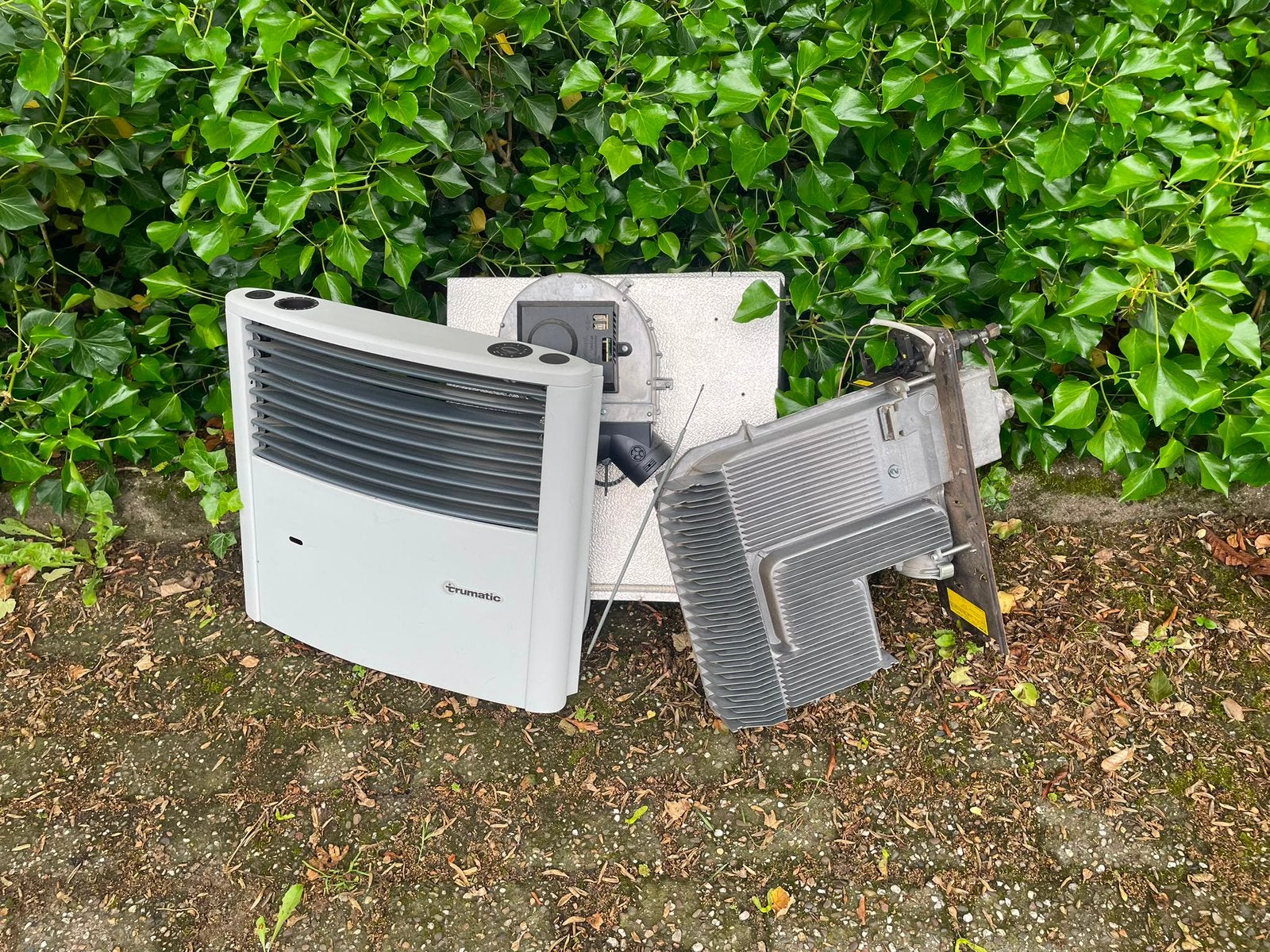 Trumatic Caravanverwarming met beige/grijze kap., Ophalen, Gebruikt