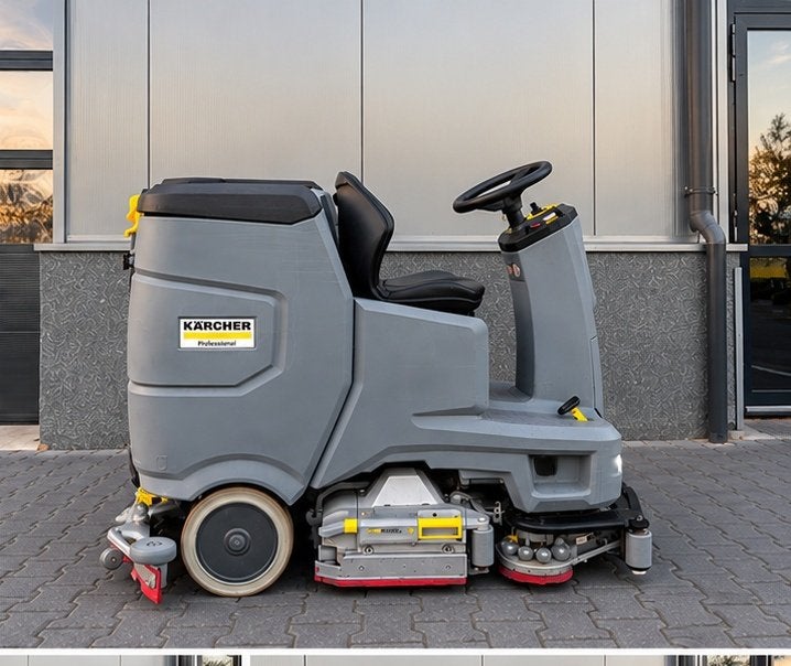 Kärcher B110 R Bp Pack R75 – 2022 – Slechts 267 uur, Ophalen of Verzenden, Zo goed als nieuw, Schrobmachine