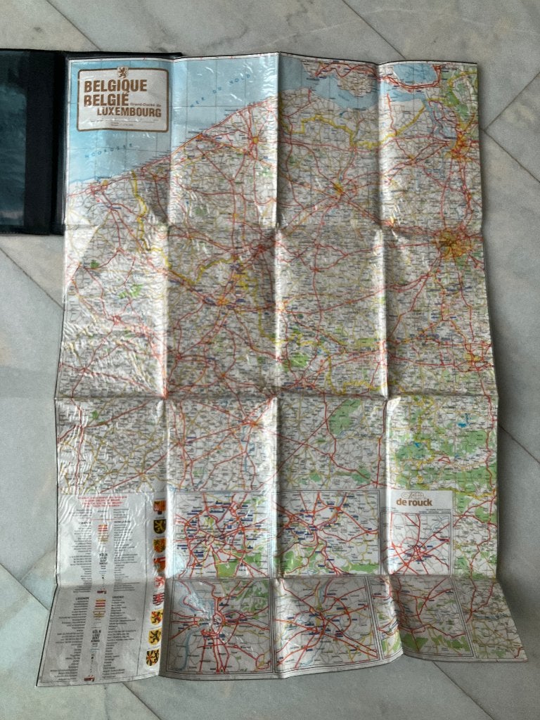 Plattegrond Belgie en Luxemburg  In handige opbergmap, Boeken, Atlassen en Landkaarten, Gelezen, Overige typen, Ophalen of Verzenden