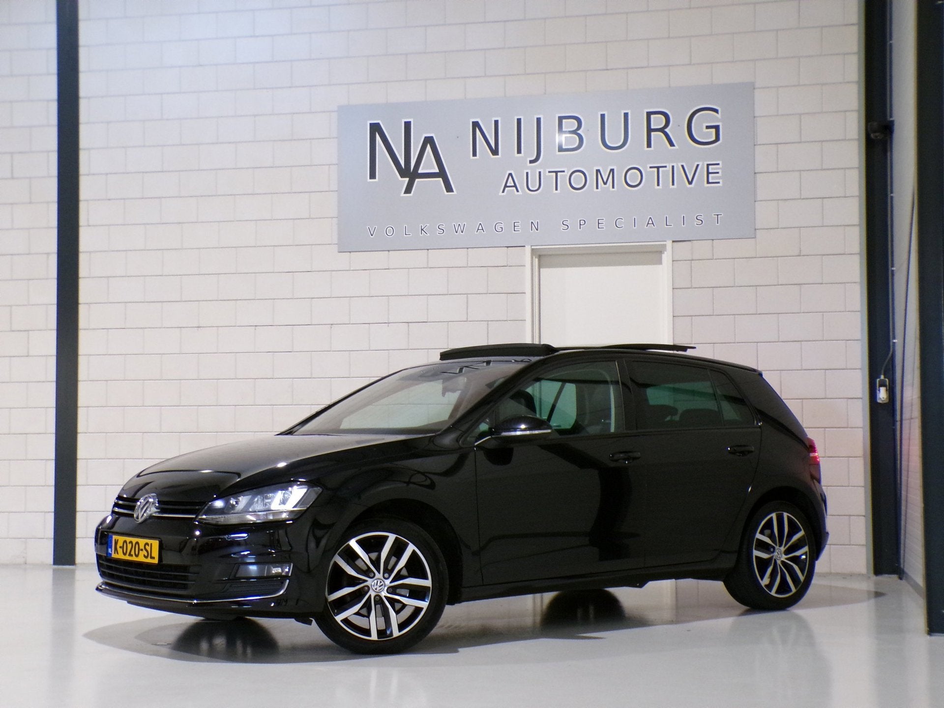 Volkswagen Golf 1.4 TSI ACT Highline "Automaat" Pano Stoelve, Auto's, Gebruikt, Euro 6, 4 cilinders, 150 pk