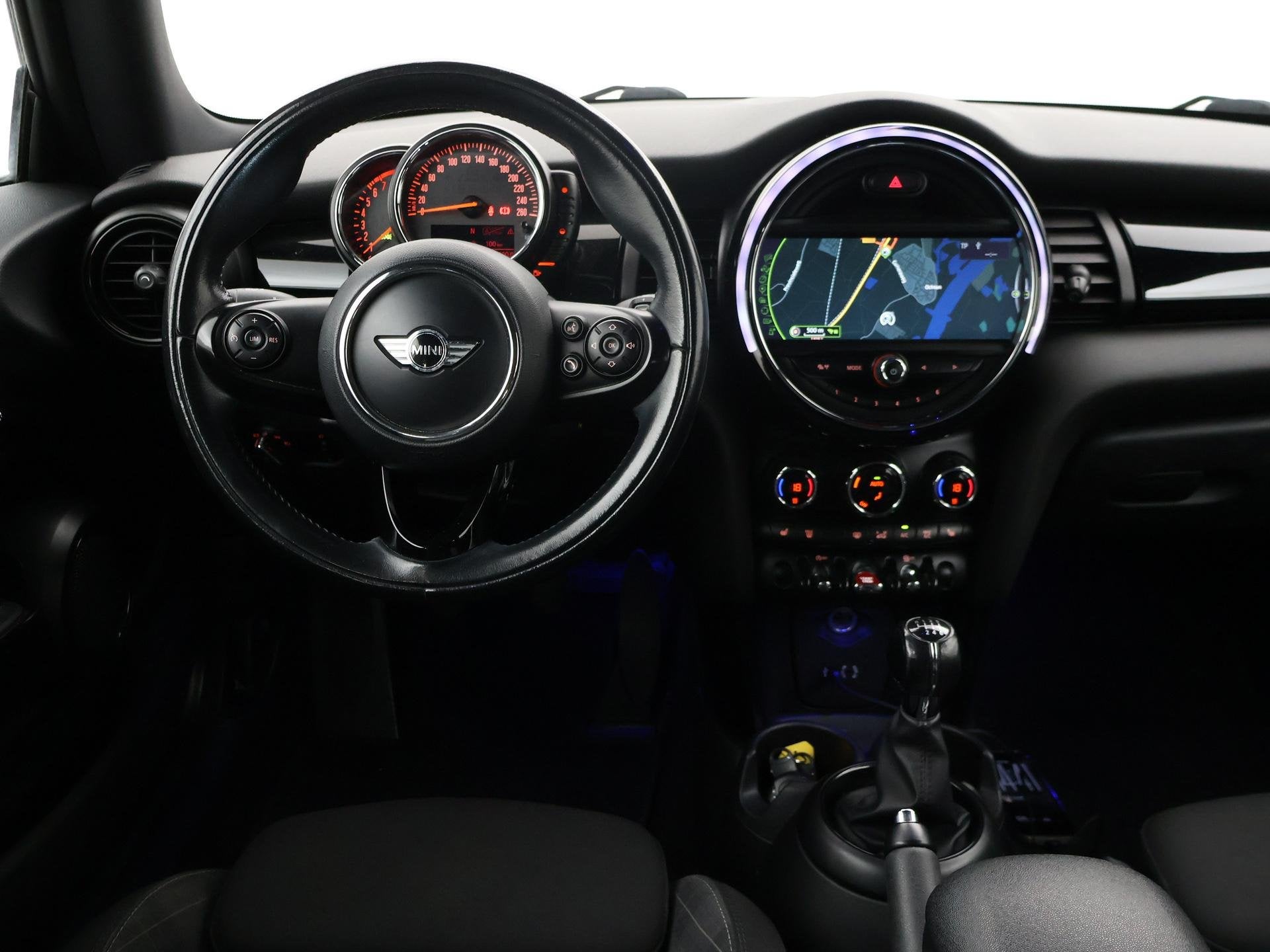 MINI 3-Deurs 1.5 COOPER PEPPER *MOONWALK GREY* + STOELVERW., Auto's, Mini, Voorwielaandrijving, 136 pk, Gebruikt, 4 stoelen