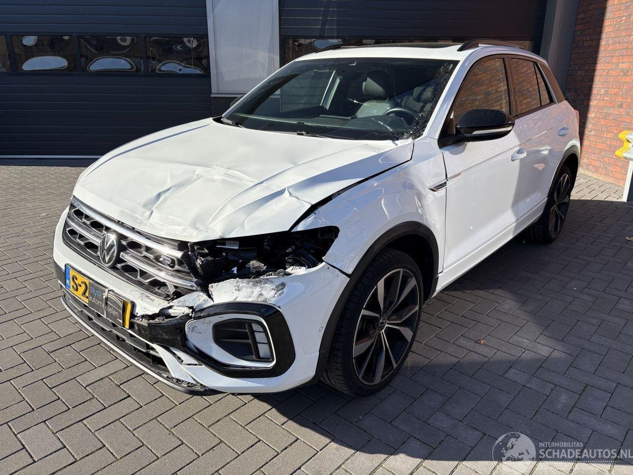 Volkswagen T-Roc 1.5 TSI R-line / PANODAK / AUTOMAAT / CAMER, Auto diversen, Automaat, 1498 cc, Volkswagen, Kundenbetreuung@volkswagen.de