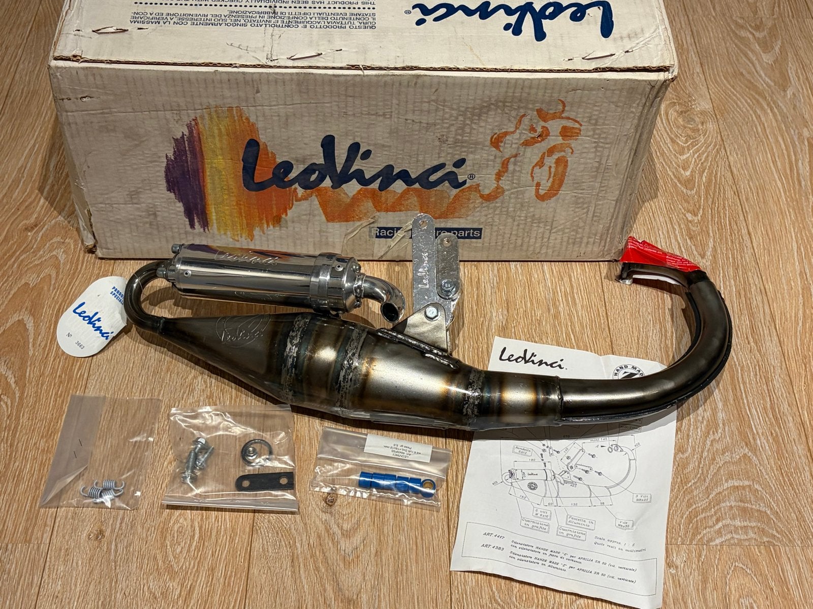 Leovinci uitlaat Aprilia SR MBK Booster Yamaha BWs Minarelli, Fietsen en Brommers, Ophalen of Verzenden, Nieuw, Uitlaat