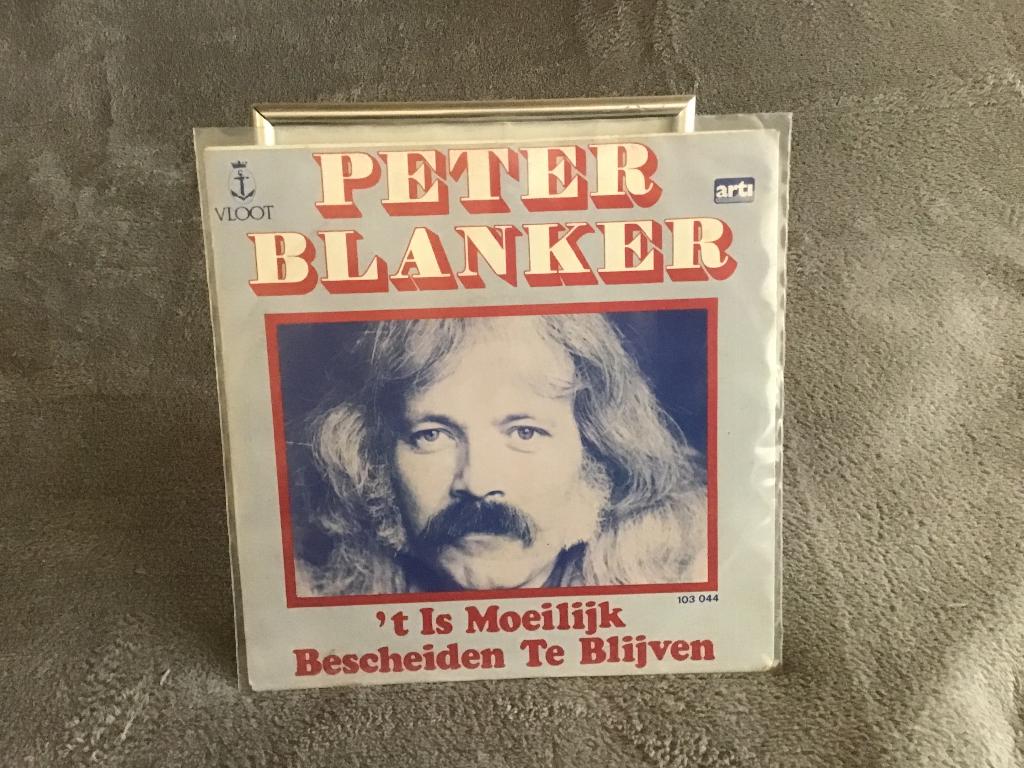 Single: Peter Blanker, ‘t is moeilijk bescheiden te blijven, Cd's en Dvd's, Vinyl Singles, Ophalen of Verzenden, Gebruikt, Nederlandstalig