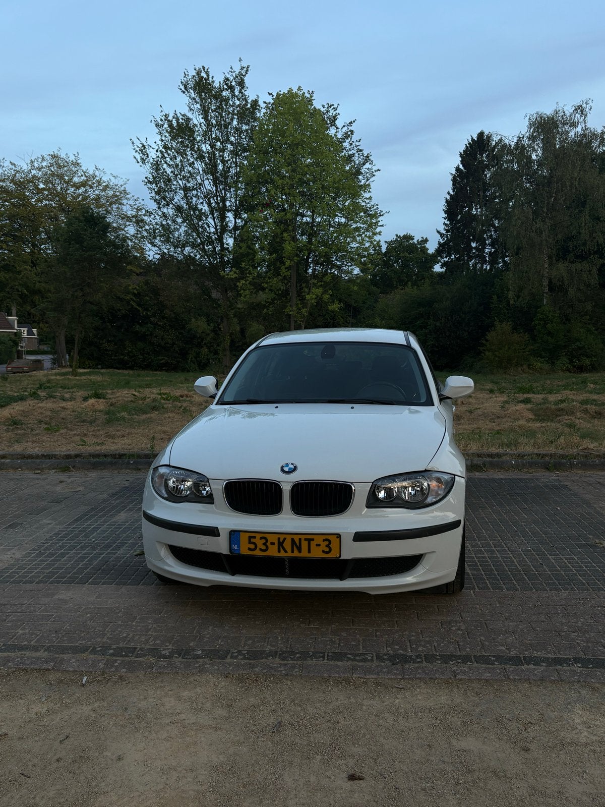 BMW 1-Serie 2.0 116I 5DR 2010 Wit, Auto's, BMW, Bedrijf, 1-Serie, ABS, Airbags, Airconditioning, Alarm, Radio, Start-stop-systeem