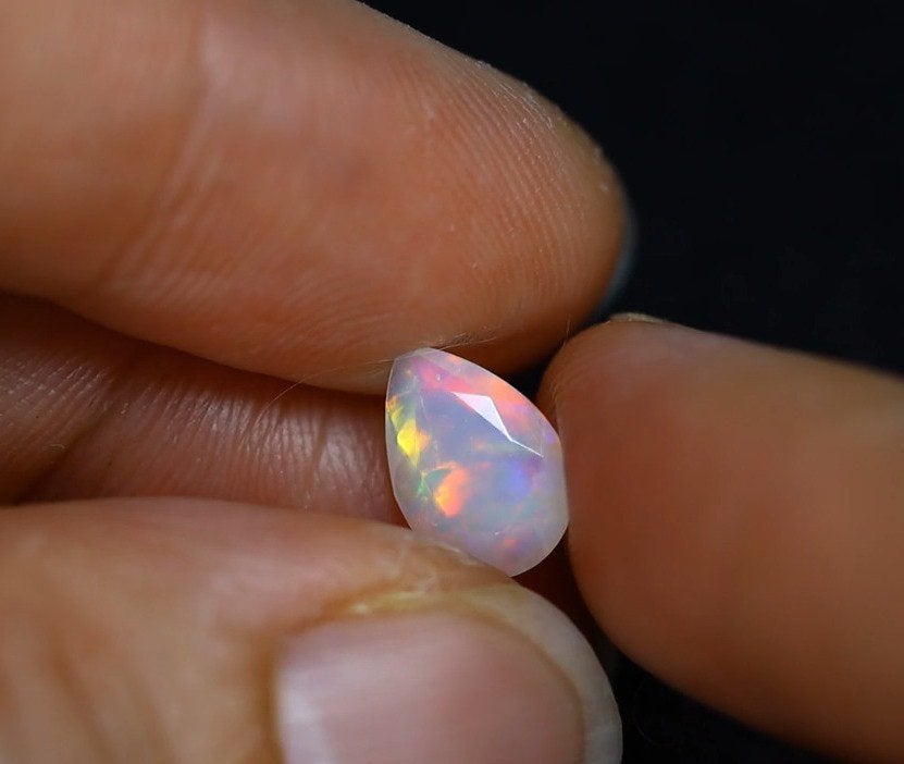 1 ct Natuurlijke Ethiopische Welo Opaal Gefacetteerd, Sieraden, Tassen en Uiterlijk, Edelstenen, Verzenden, Nieuw