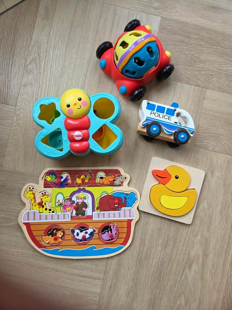 Puzzel, vormenstoof, houten auto enz, Ophalen of Verzenden, Gebruikt, 6 maanden tot 2 jaar