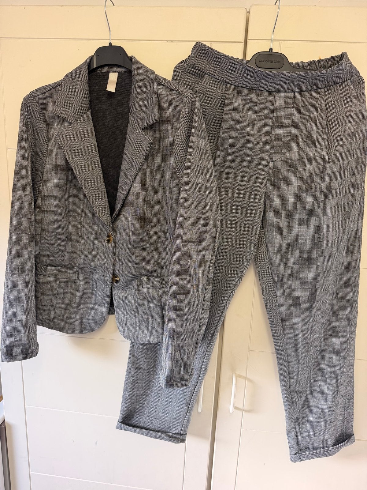 Stijlvol geruit damespak - Jasje en pantalon, Maat 38/40 (M), Kostuum of Pak, Italy, Nieuw