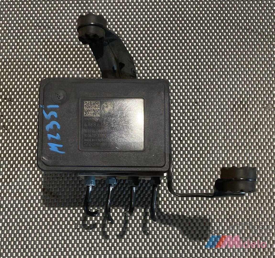 BMW F22 ABS POMP 6868638, Auto-onderdelen, Remmen en Aandrijving, Gebruikt, -, -, Ophalen of Verzenden