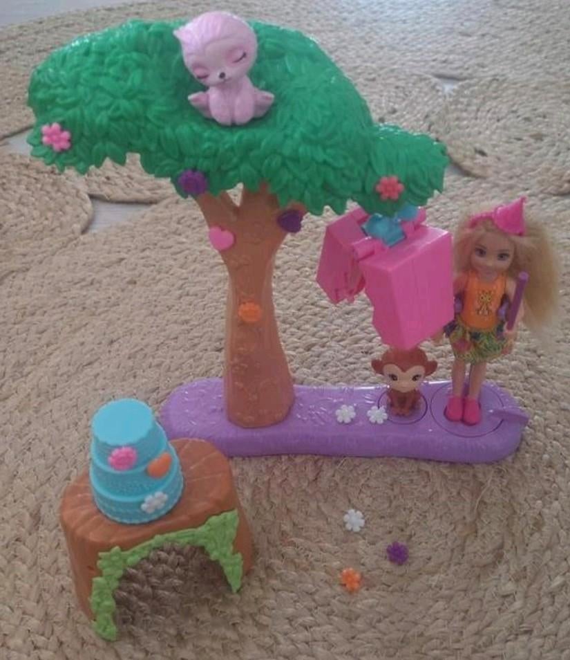 Barbie Chelsea verjaardag speelset ZGAN, Kinderen en Baby's, Speelgoed | Poppen, Ophalen of Verzenden, Zo goed als nieuw, Barbie