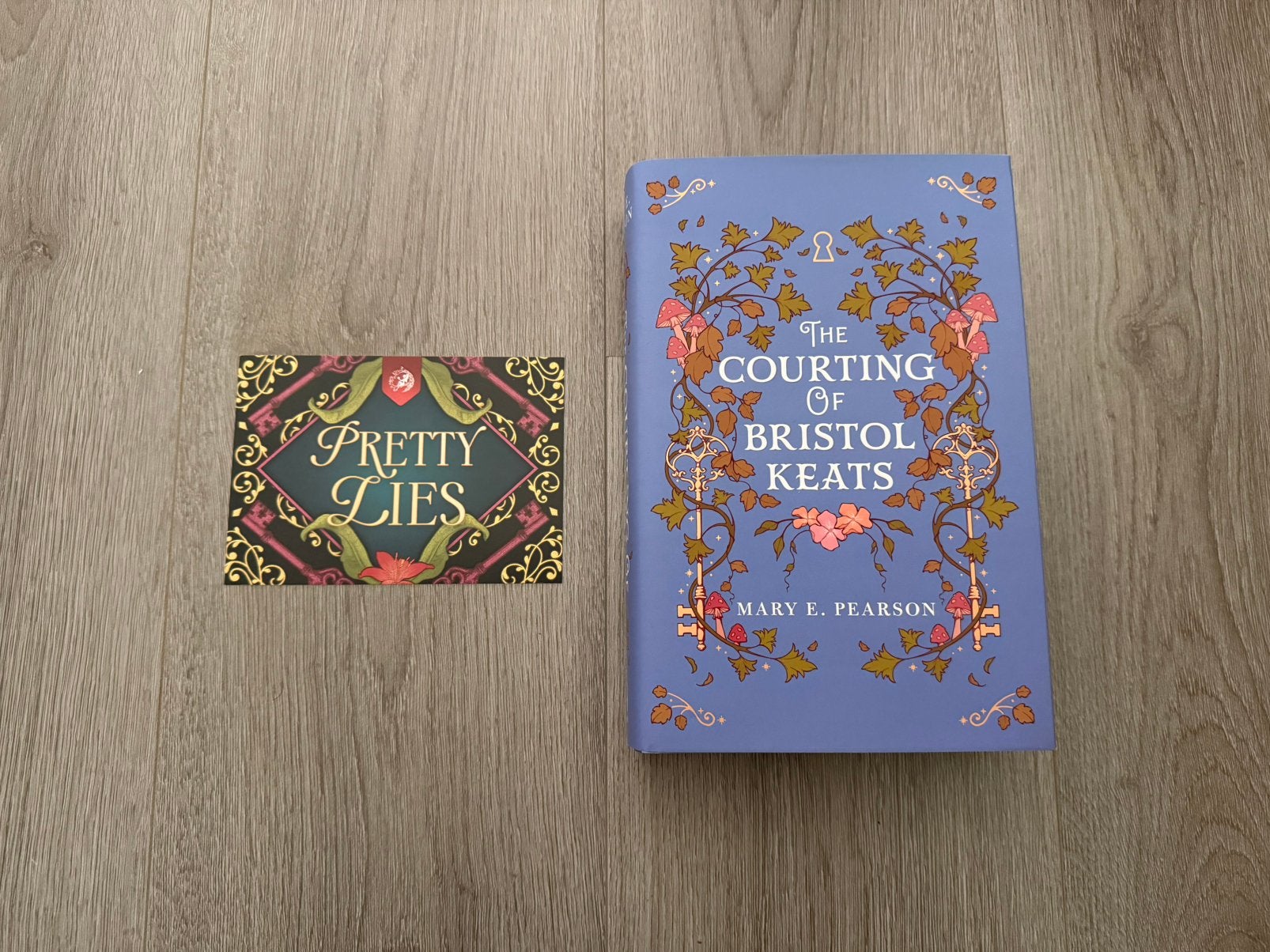 The Courting of Bristol Keats - Mary E. Pearson [Fairyloot], Ophalen of Verzenden, Zo goed als nieuw