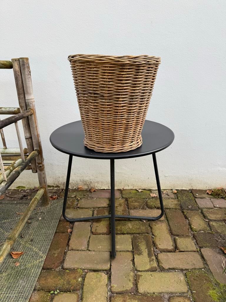 Grote rieten mand, Ophalen, Mand, Rond, Zo goed als nieuw