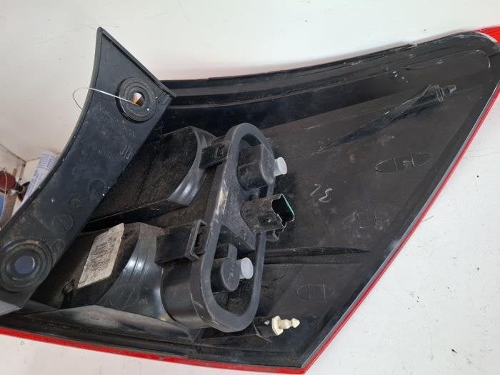 Achterlicht links van een Nissan Qashqai, Gebruikt, -, Verzenden, -
