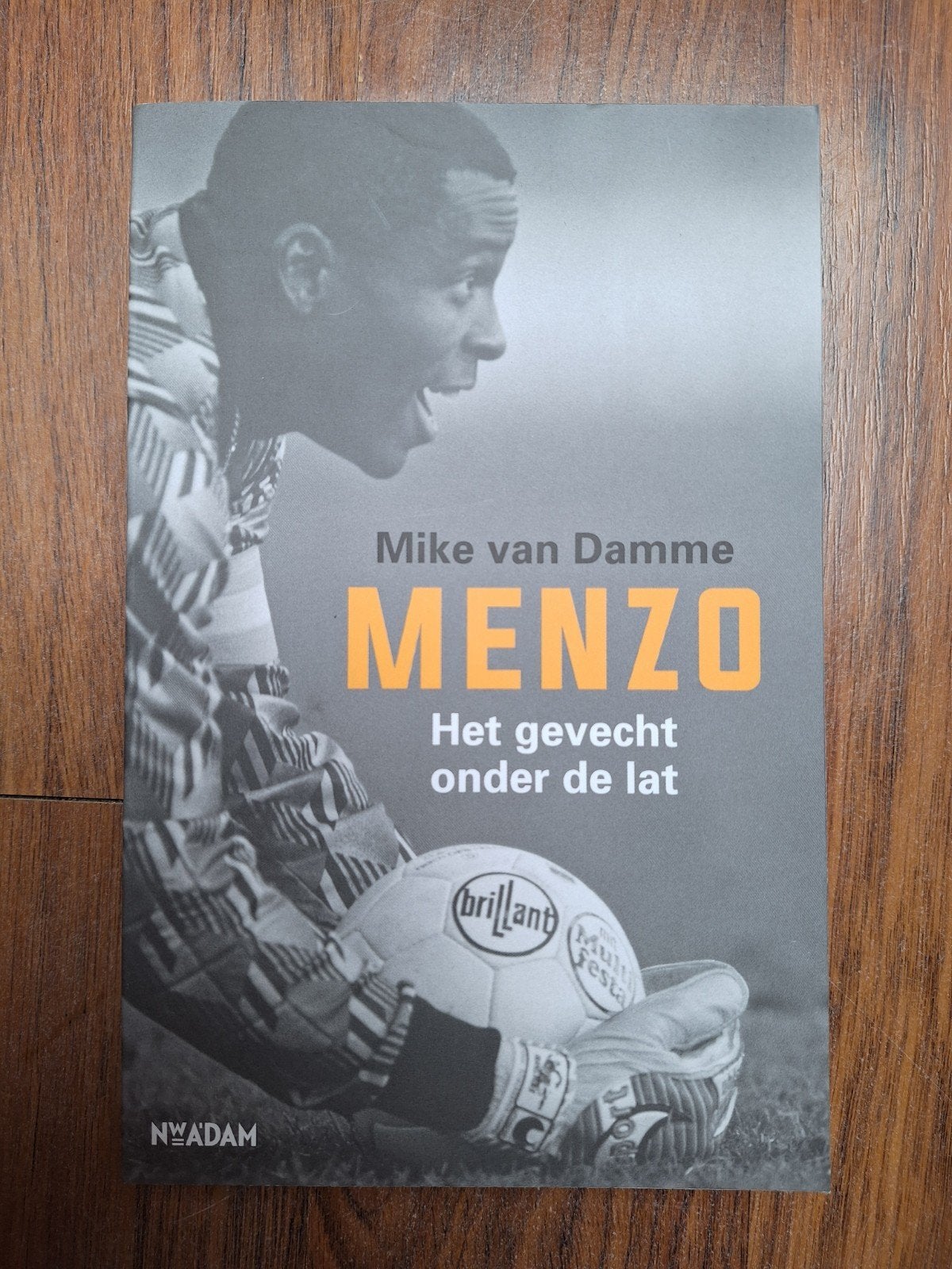 Mike van Damme - Menzo, Ophalen of Verzenden, Zo goed als nieuw, Sport, Mike van Damme