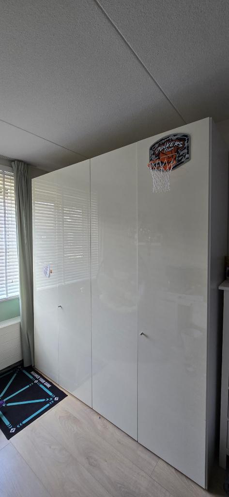 Kledingkast hoogglans deuren gebroken wit 204x237x61, Huis en Inrichting, Kasten | Kledingkasten, Ophalen, Met deur(en), Gebruikt