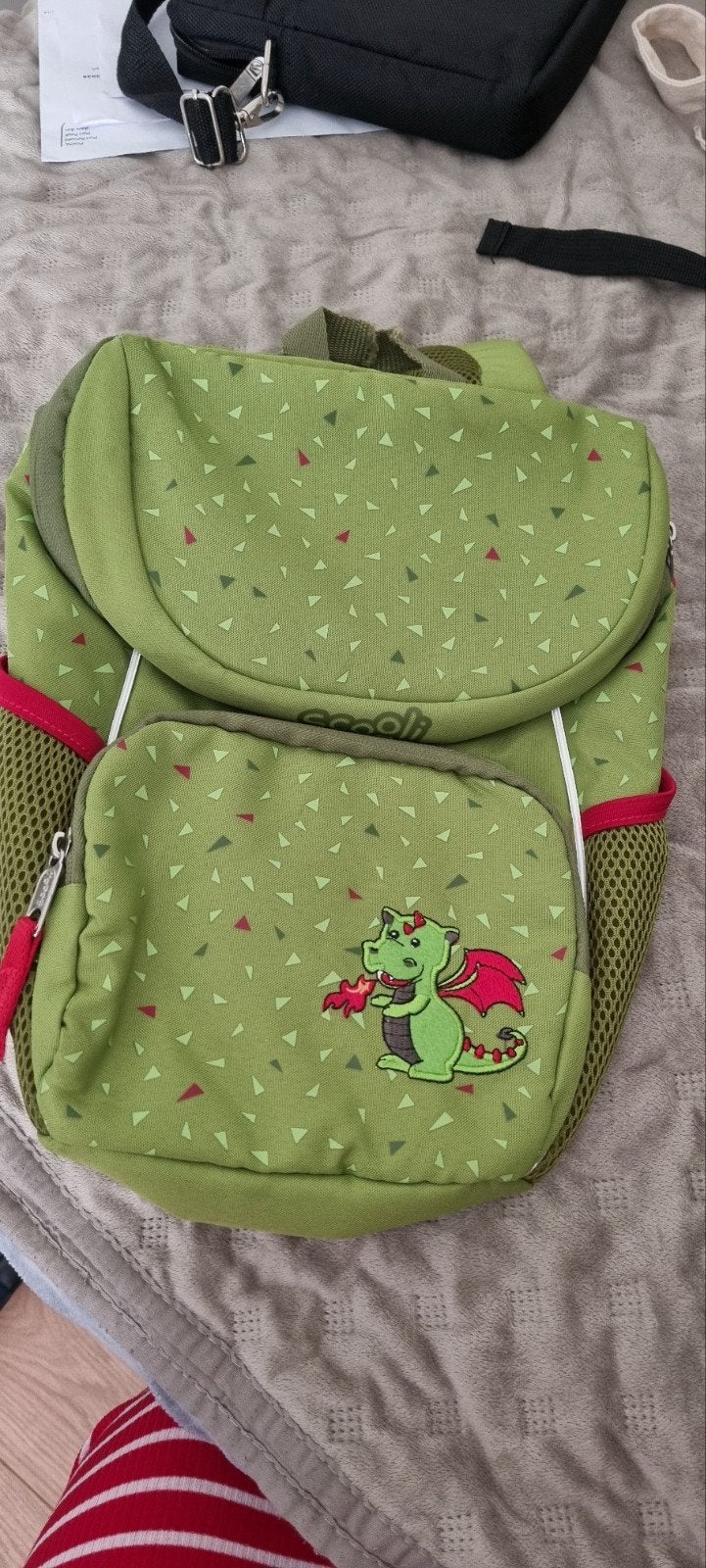 Groene kinderrugzak met draak - Zo goed als nieuw, Minder dan 30 cm, Ophalen, Overige merken, Minder dan 25 cm