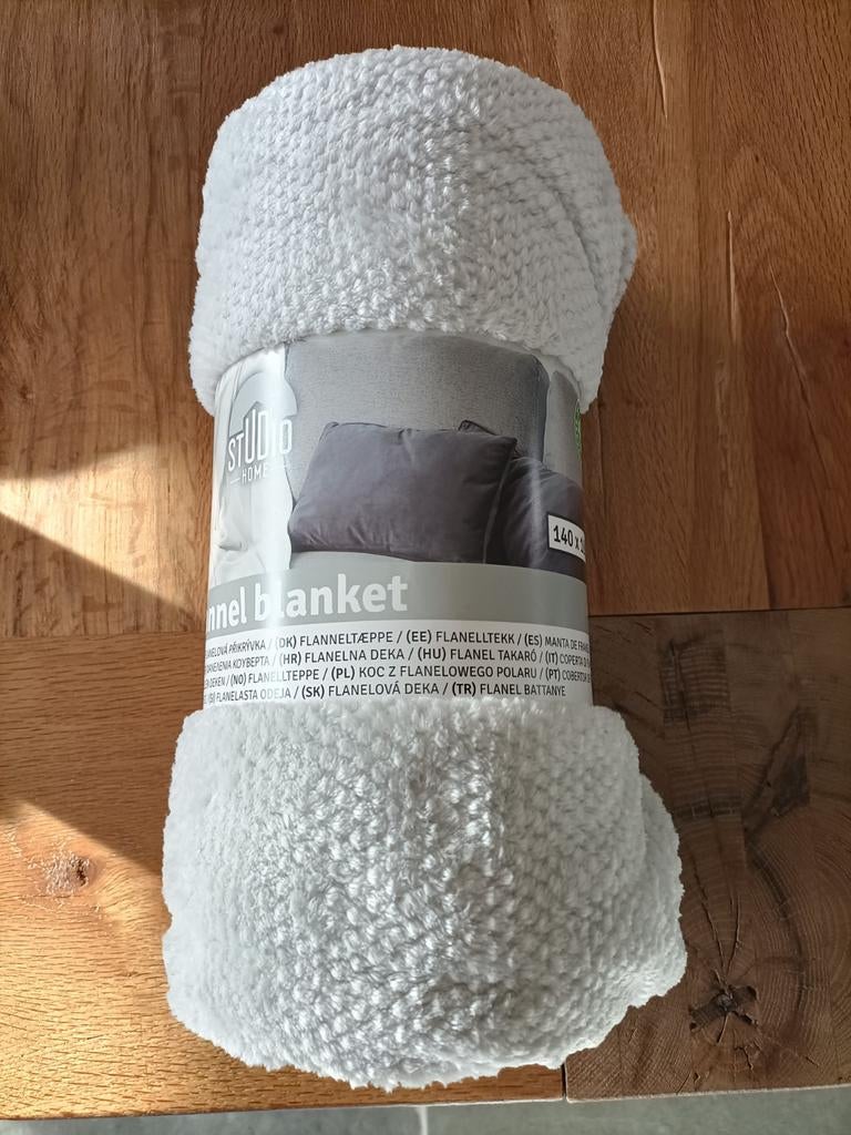 Nieuwe Licht grijze flannel deken plaid 140x180, Ophalen of Verzenden, Nieuw