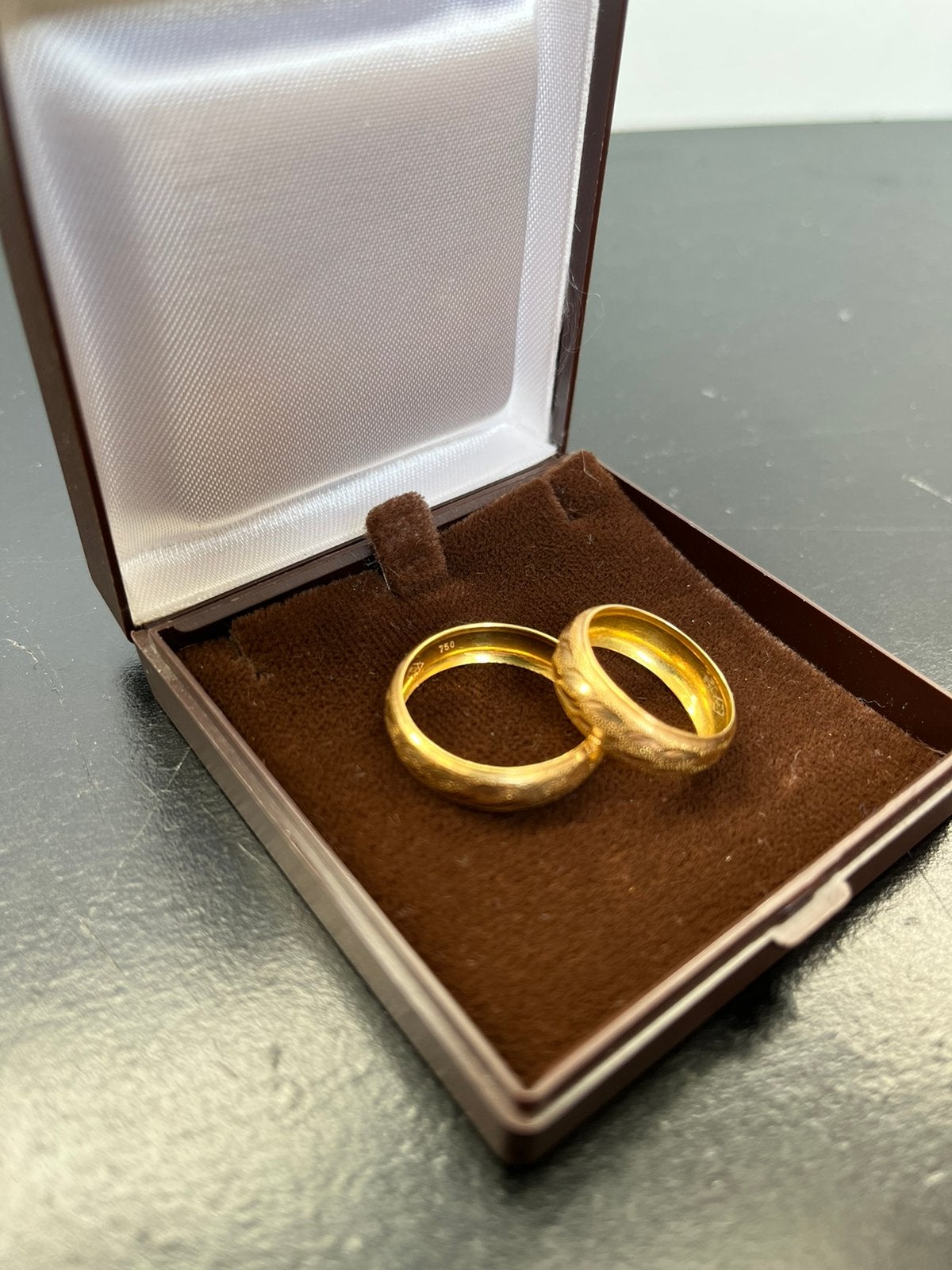 18 karaat (750) gouden trouwringen maat 17 + 20, Verzenden, Zo goed als nieuw, 17 tot 18, Dame of Heer