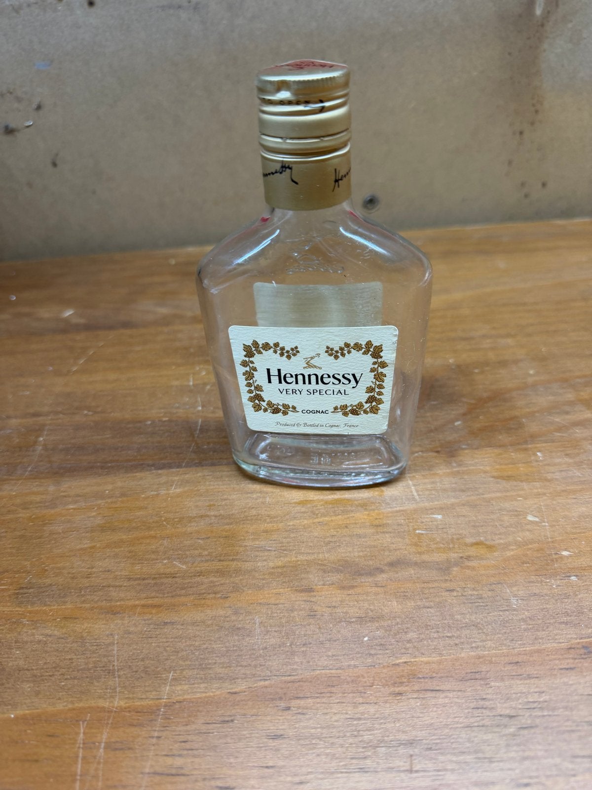 Lege Hennessy V.S. Cognac fles - 20cl miniatuur, Ophalen of Verzenden, Gebruikt, Verpakking