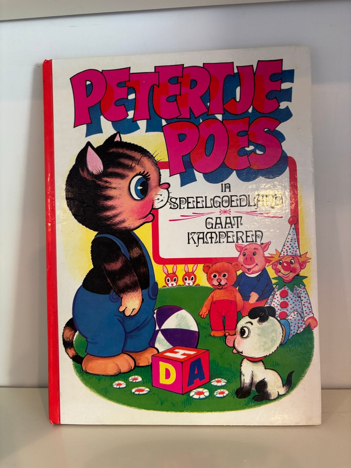 Peter Poes in Speelgoedland Gaat Kamperen - Vintage Kinderbo, Ophalen of Verzenden, Gelezen, Fictie algemeen