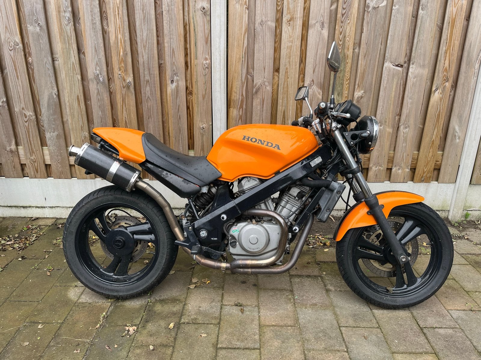 Honda NTV 650 met Ducati Monster achterkant, Motoren, 2 cilinders, Sportuitlaat, Motorrijbewijs A, Gebruikt