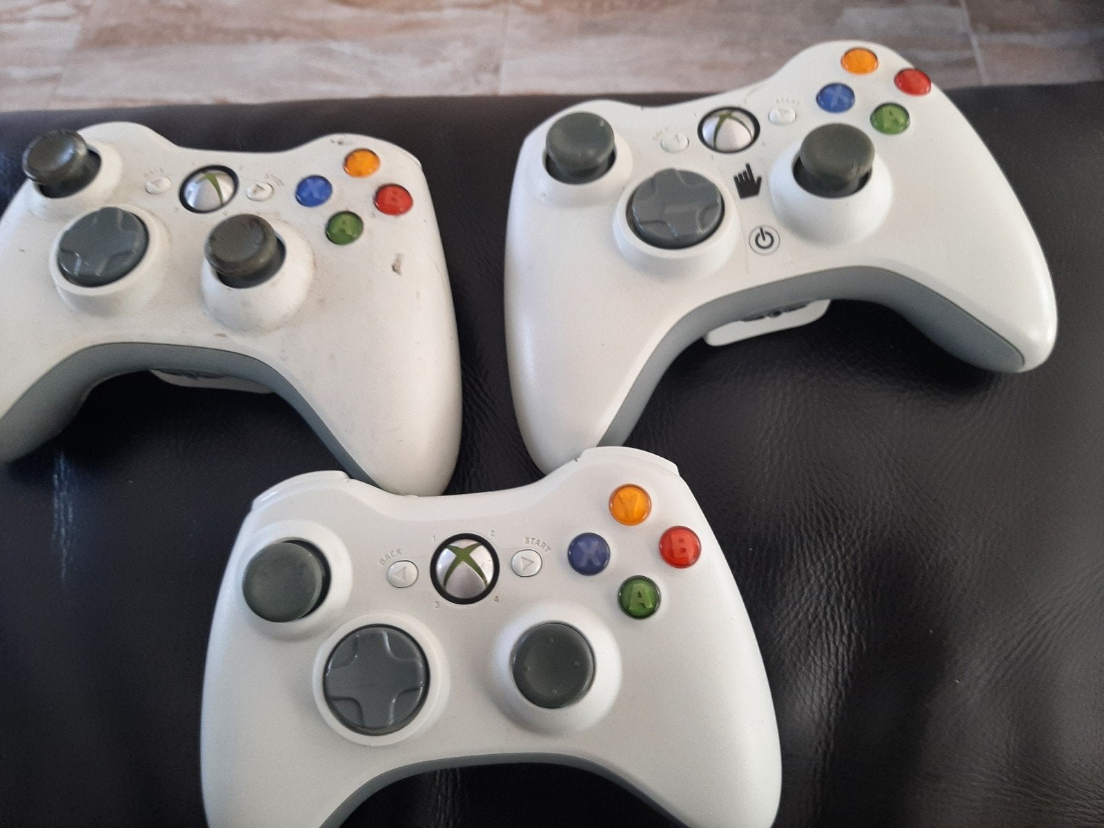 3x Xbox 360 Controllers - Draadloos, Gebruikt, Ophalen of Verzenden, Controller, Xbox 360