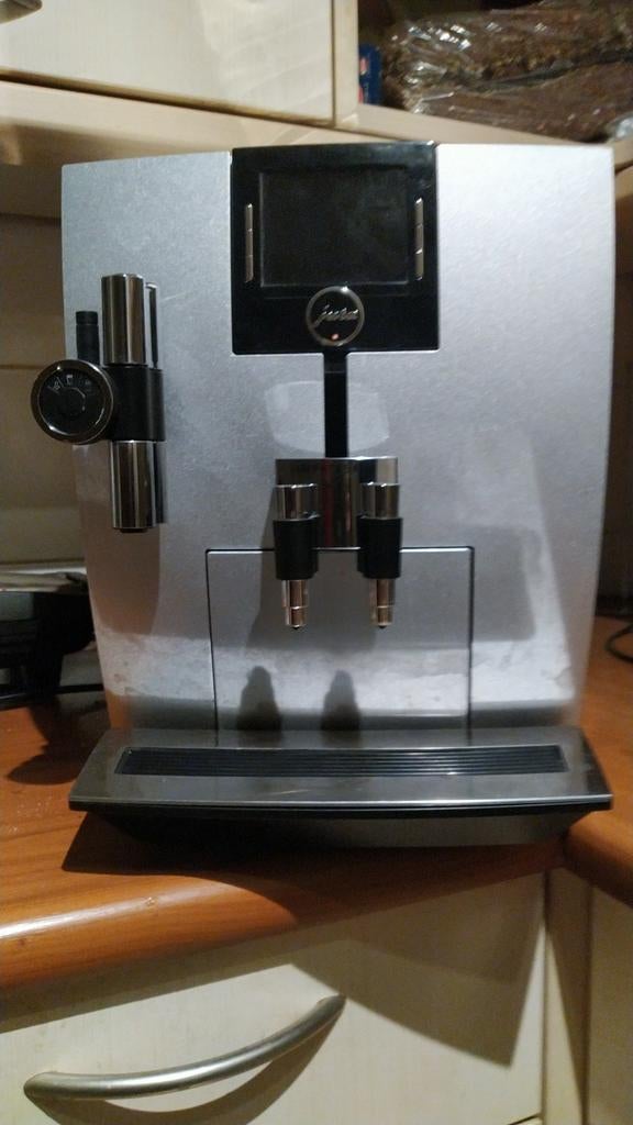 Jura Impressa J9.3 HS-PLUS Koffiemachine Briljantzilver, Witgoed en Apparatuur, Koffiezetapparaten, Ophalen, Gebruikt, Koffiemachine