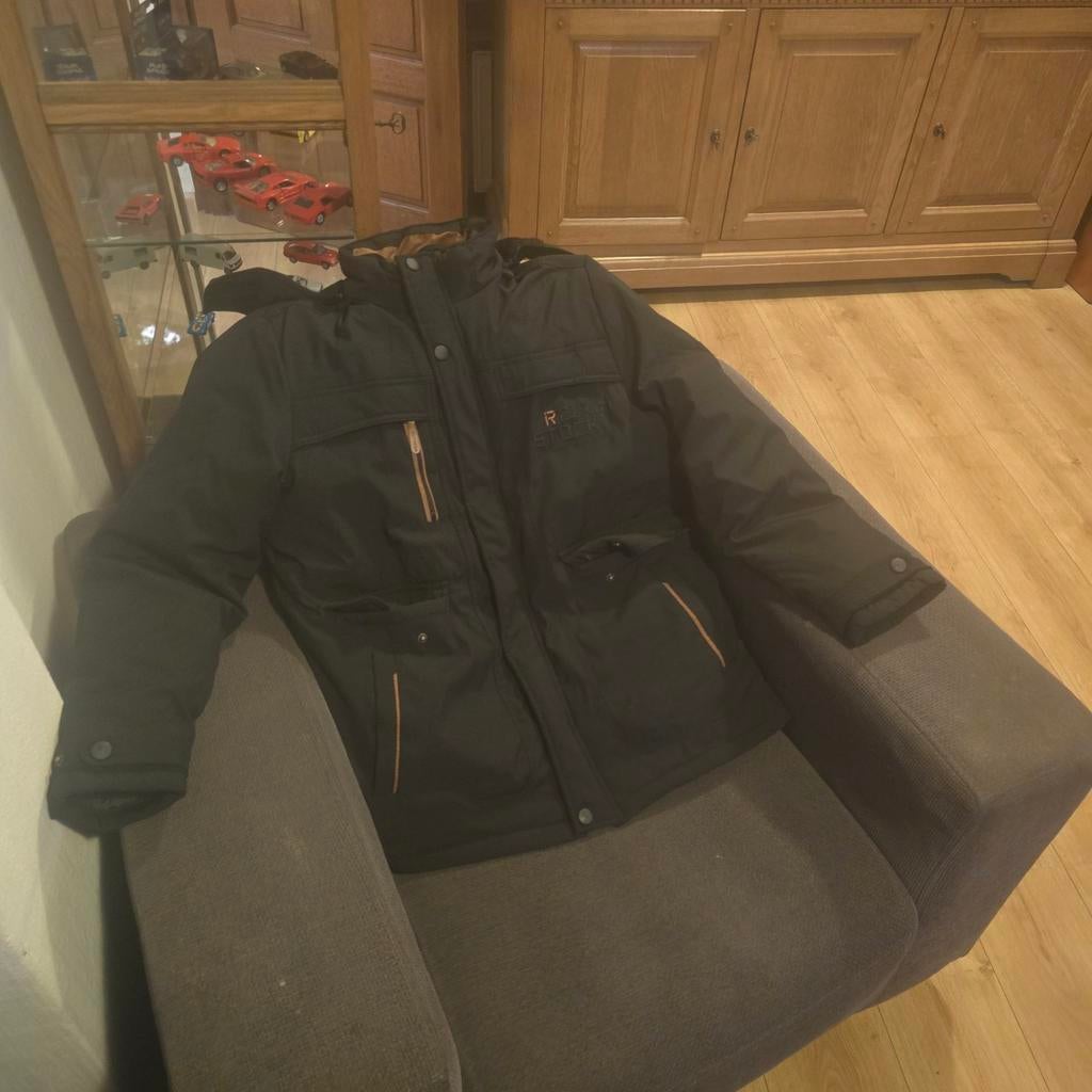 Nieuwe heren winterjas maar xl valt als l, Ophalen of Verzenden, Nieuw, Maat 46/48 (XL) of groter, Zwart