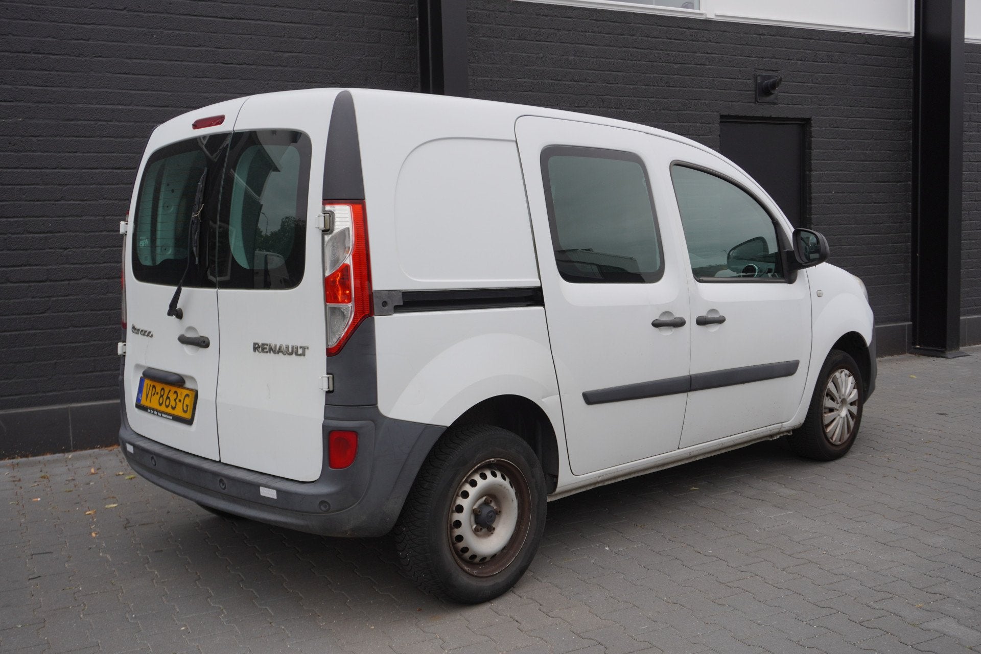 Renault Kangoo 1.5 dCi - Airco - Navi - Cruise - €2.900,-, Auto's, Bestelauto's, Voorwielaandrijving, Euro 5, Stof, Gebruikt