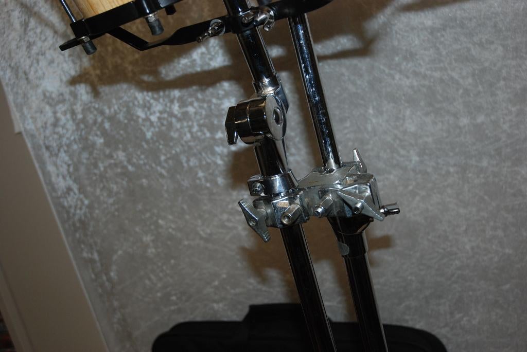Go Bongo's op standaard met Remo Chimes op boomstand, Muziek en Instrumenten, Gebruikt, Go, ., Drums of Percussie