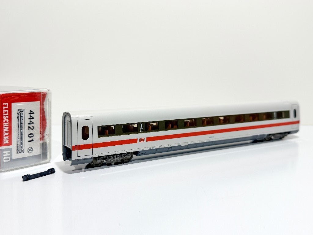 FLM: 4442 01 DB tussenrijtuig 1e klasse voor H0-spoor, Ophalen, Gebruikt, Gelijkstroom, Fleischmann