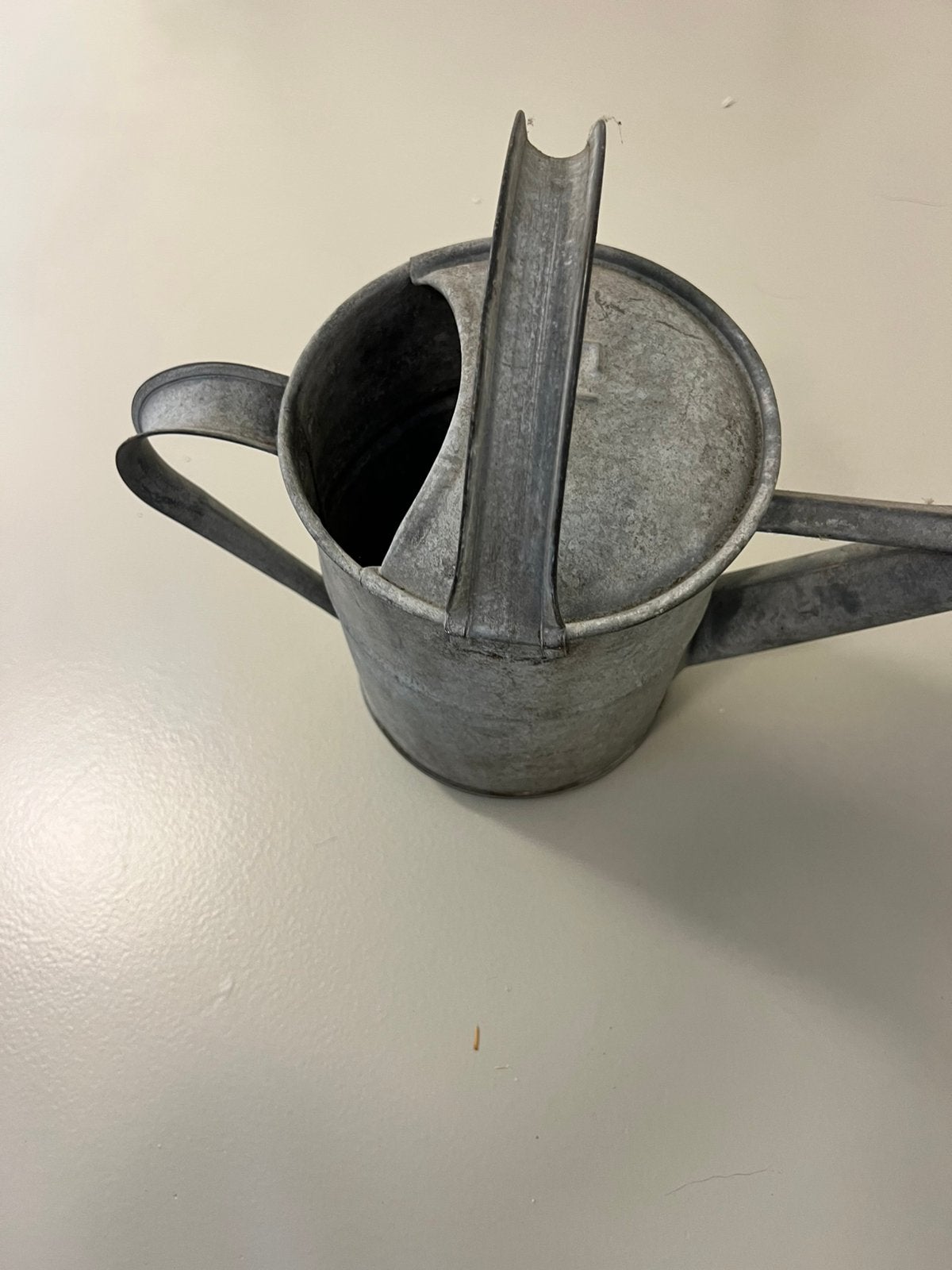 Oude  5 liter gieter, Tuin en Terras, Gieters, Ophalen of Verzenden, Zo goed als nieuw, Kunststof