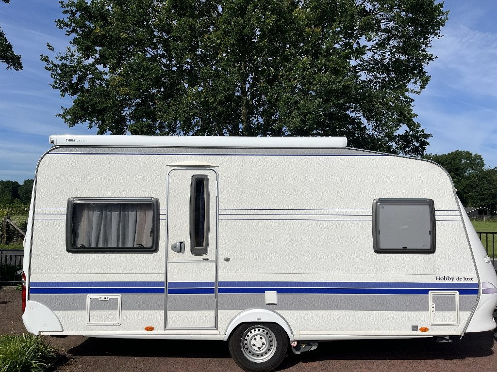 Zeer mooie Hobby de Luxe 460 UFE volautomatische mover, Caravans en Kamperen, Rondzit, 750 - 1000 kg, 4 tot 5 meter, Tot en met 4
