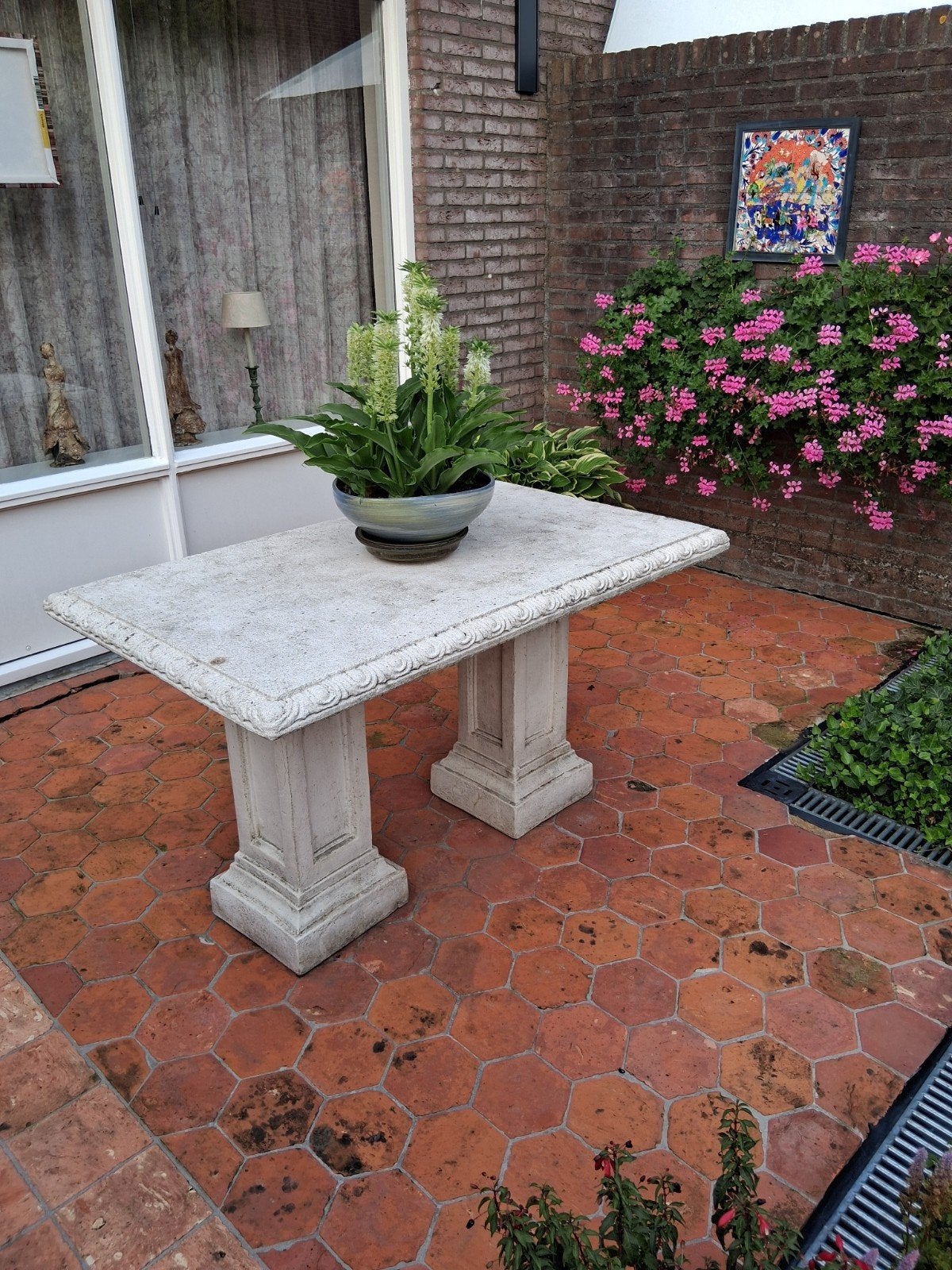 Stenen tuintafel - Robuust en decoratief, Tuin en Terras, Ophalen, Gebruikt, Rechthoekig, Overige materialen
