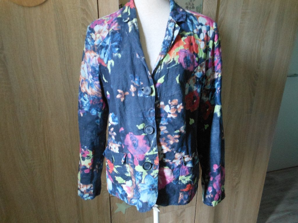 Mooi jasje van WITTEVEEN met 91% katoen 9% metaal bovenstof, Ophalen of Verzenden, Zo goed als nieuw, Maat 46/48 (XL) of groter