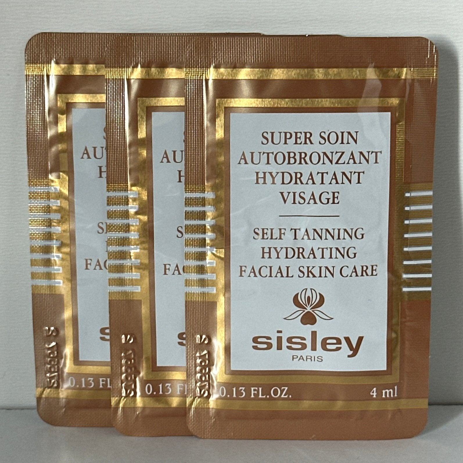 Sisley Self Tanning Hydrating Facial Skin Care 4 ml, Ophalen of Verzenden, Nieuw, Gehele gezicht, Verzorging