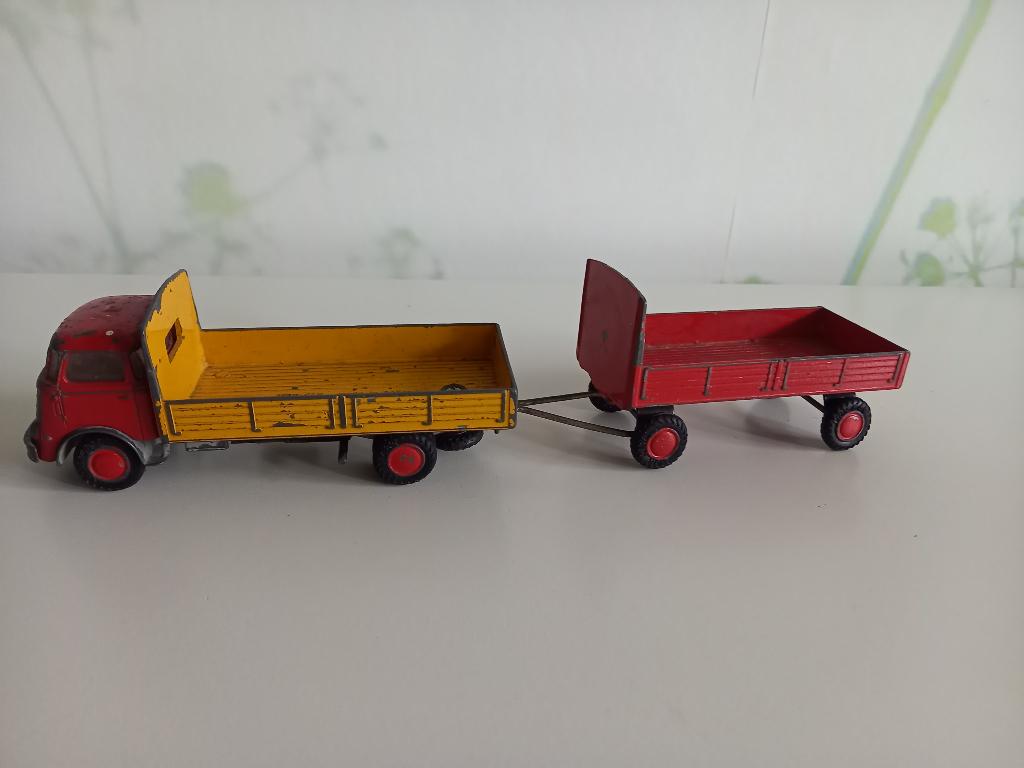 oude daf frontstuur type 2 met aanhanger, Hobby en Vrije tijd, Modelauto's | 1:50, Ophalen of Verzenden, Gebruikt, Bus of Vrachtwagen