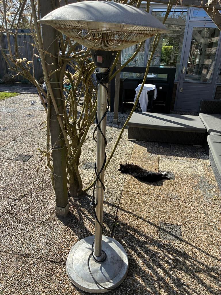 Staande heater - Quigg 2100 Watt, Tuin en Terras, Terrasverwarmers, Ophalen of Verzenden, Gebruikt, Elektrisch, Vloer