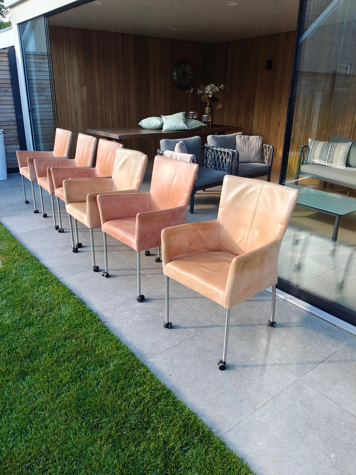Set van 6 leren eetkamerstoelen met wieltjes, Ophalen, Gebruikt, Modern met een vleugje industrieel, Overige kleuren